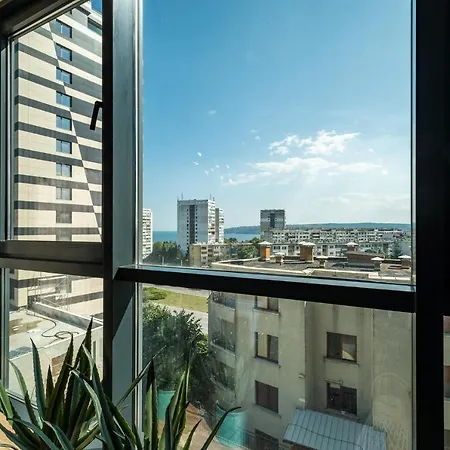 Metalex Garden 2bdrm Luxury * Βάρνα