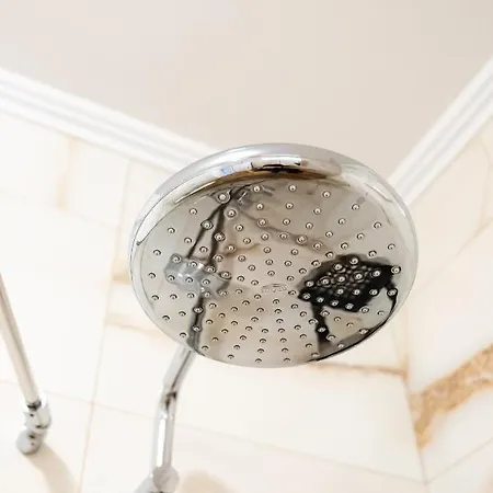 Metalex Garden 2bdrm Luxury 瓦爾納