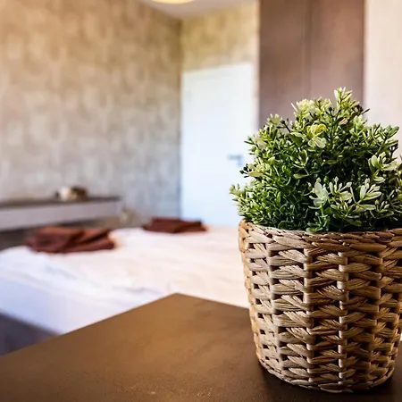 Διαμέρισμα Metalex Garden 2bdrm Luxury