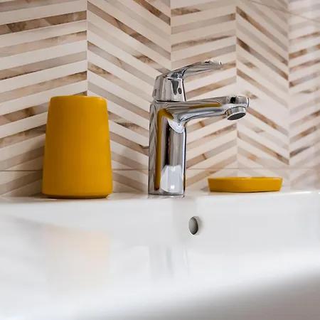 Metalex Garden 2bdrm Luxury 瓦爾納