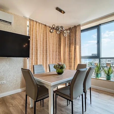 Metalex Garden 2bdrm Luxury * Βάρνα