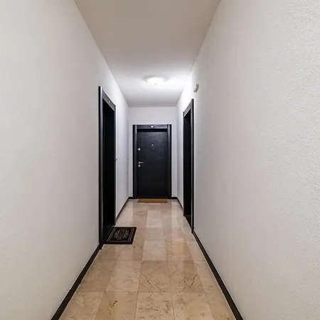 Metalex Garden 2bdrm Luxury Apartmán *