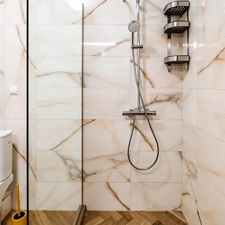 Metalex Garden 2bdrm Luxury