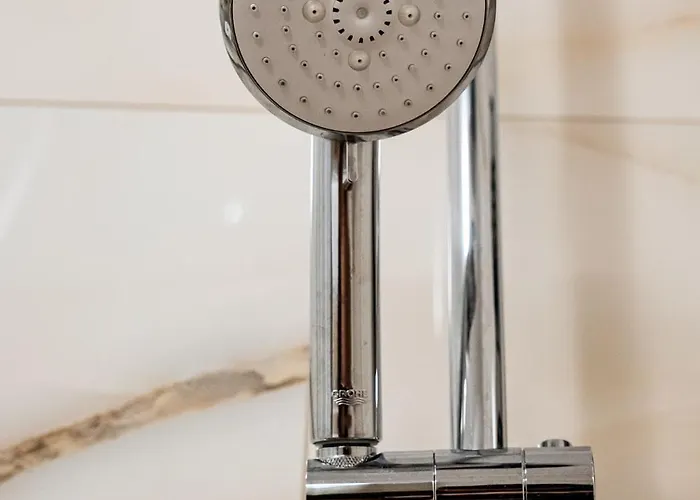 Metalex Garden 2bdrm Luxury Apartamento