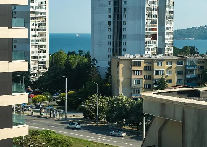 Metalex Garden 2bdrm Luxury Apartamento Varna