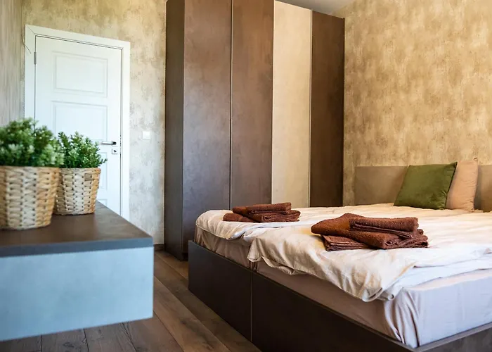 Metalex Garden 2bdrm Luxury Apartamento